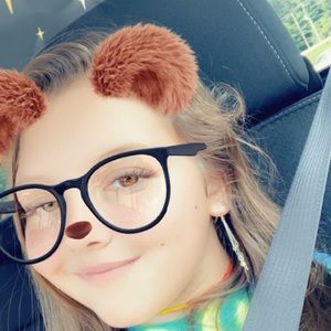 Meet your Posher, Whitney